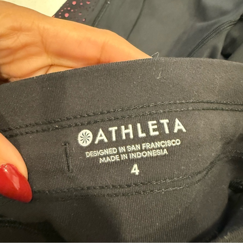 Athleta- Women’s Black Trekkie North Jogger  Pants Size 4 - Picture 4 of 4